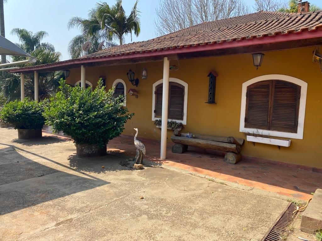 Chácara à venda com 3 quartos, 300m² - Foto 11