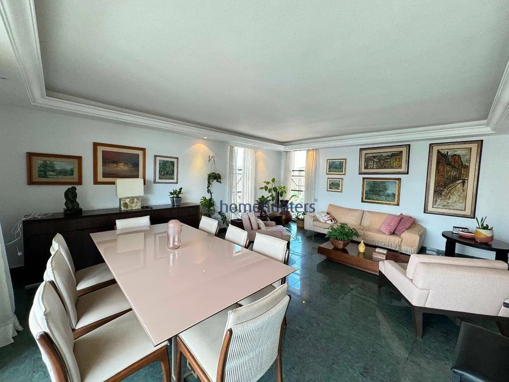 Apartamento, 4 quartos, 217 m² - Foto 1