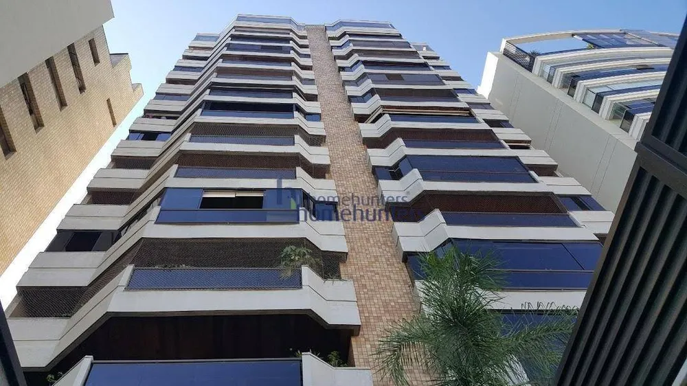 Apartamento, 3 quartos, 184 m² - Foto 1