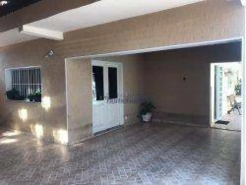 Casa, 4 quartos, 212 m² - Foto 2