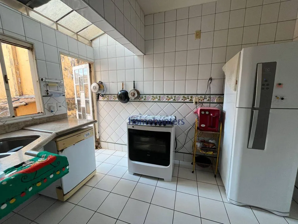 Casa, 3 quartos, 206 m² - Foto 4