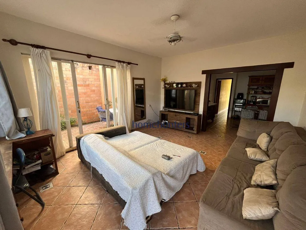 Casa, 3 quartos, 206 m² - Foto 2