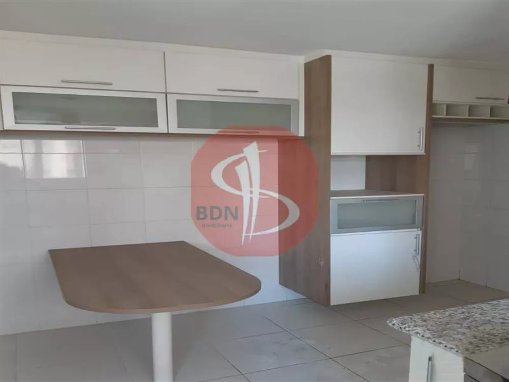 Apartamento à venda com 3 quartos, 84m² - Foto 3