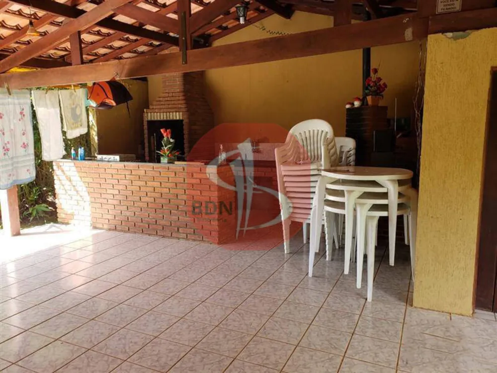 Chácara, 3 quartos, 2576 m² - Foto 2