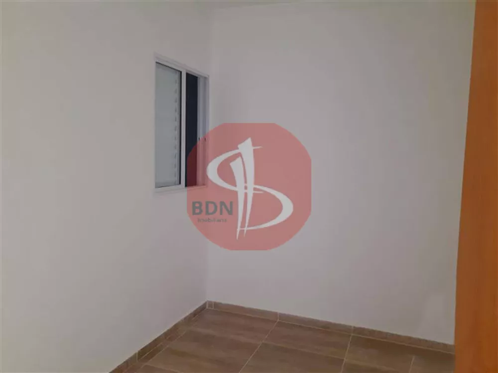 Apartamento para alugar com 2 quartos, 42m² - Foto 4