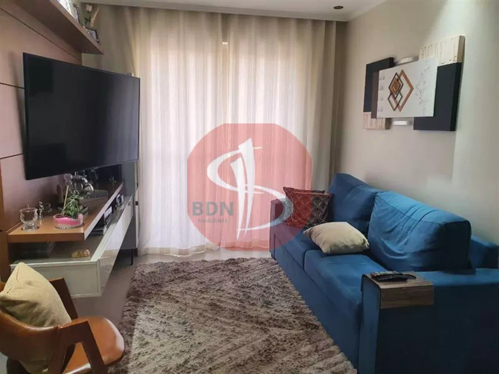 Apartamento à venda com 3 quartos, 63m² - Foto 1