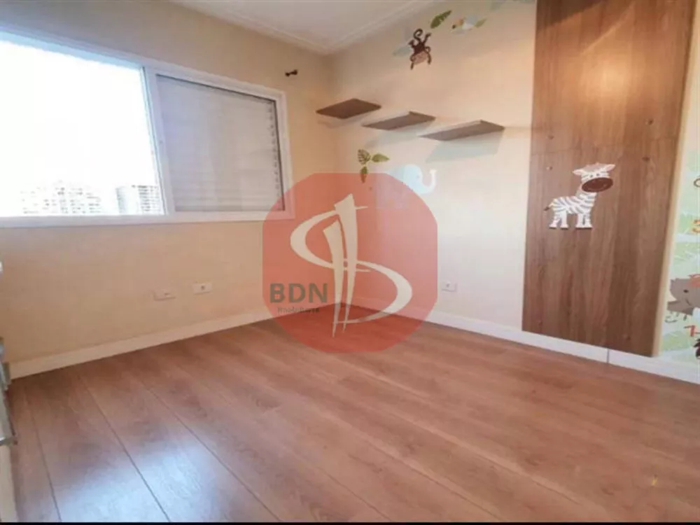 Apartamento à venda com 2 quartos, 66m² - Foto 4