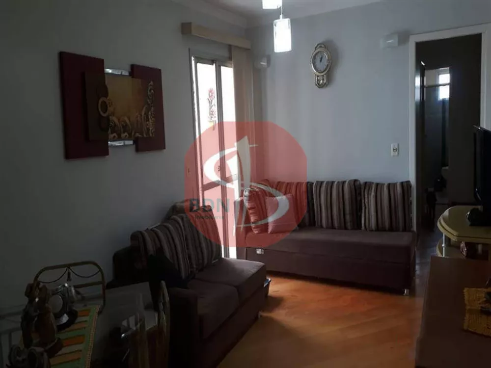 Apartamento à venda com 2 quartos, 62m² - Foto 2