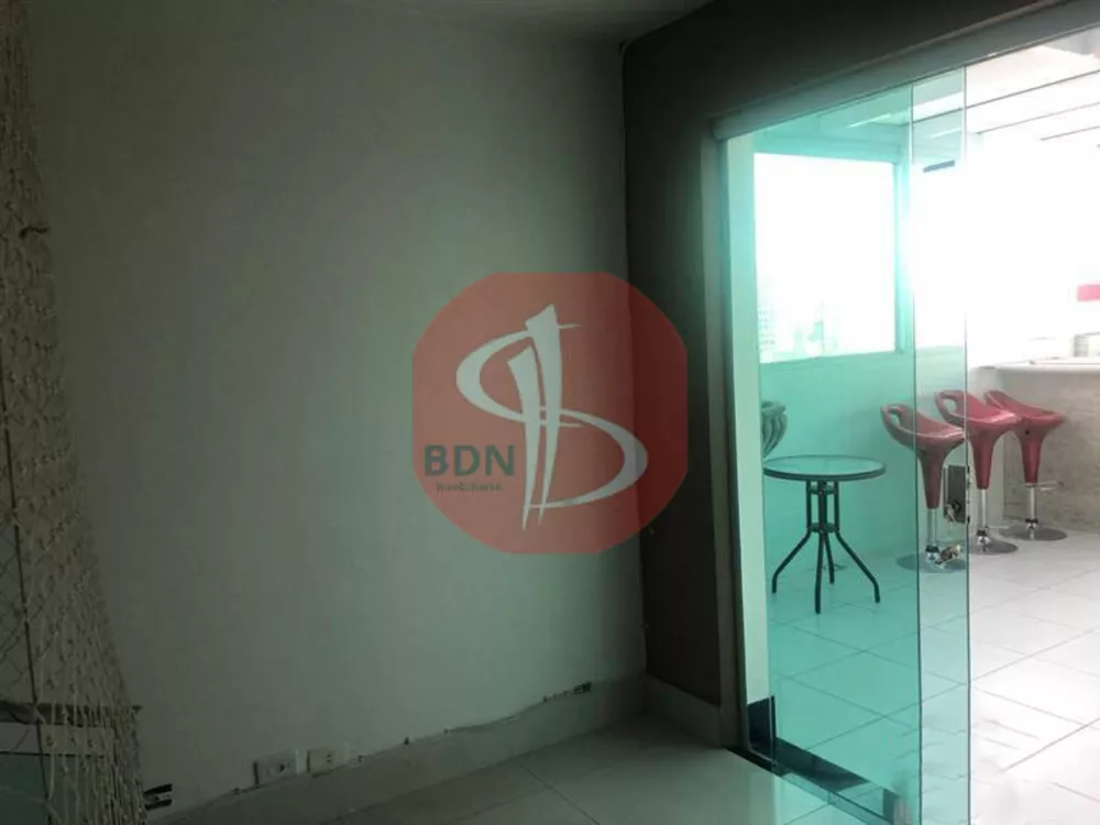 Apartamento à venda com 3 quartos, 167m² - Foto 3