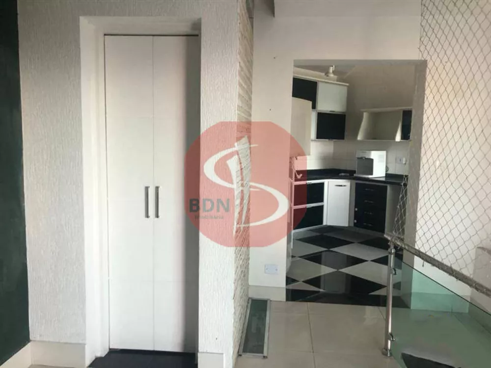 Apartamento à venda com 3 quartos, 167m² - Foto 2