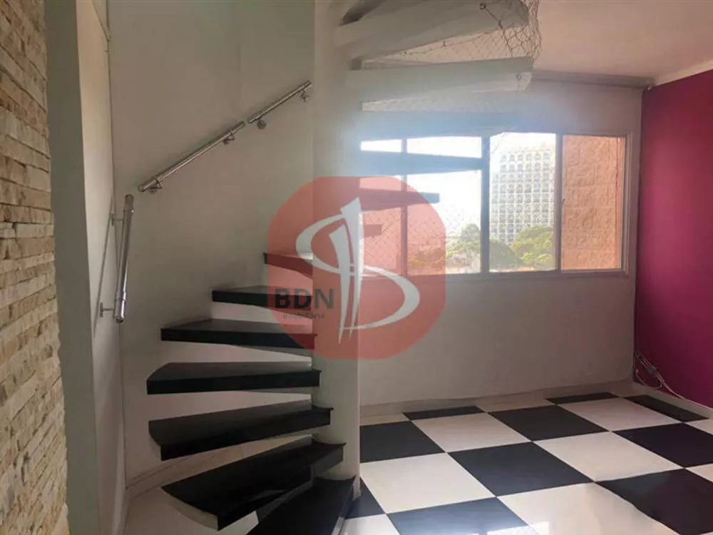 Apartamento à venda com 3 quartos, 167m² - Foto 1