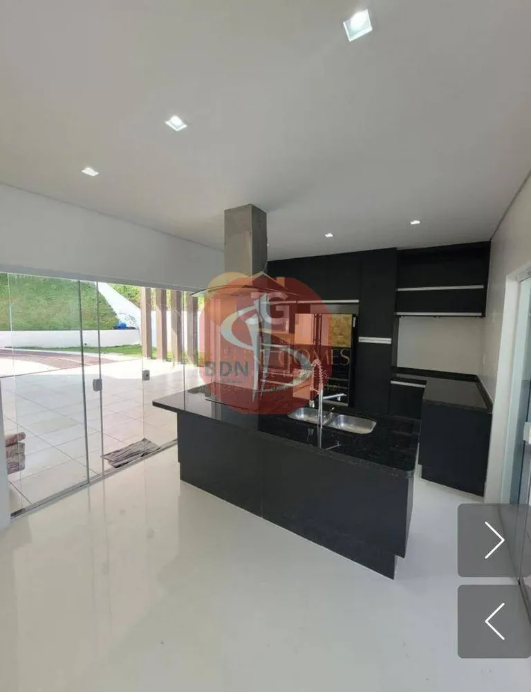 Casa, 3 quartos, 300 m² - Foto 3