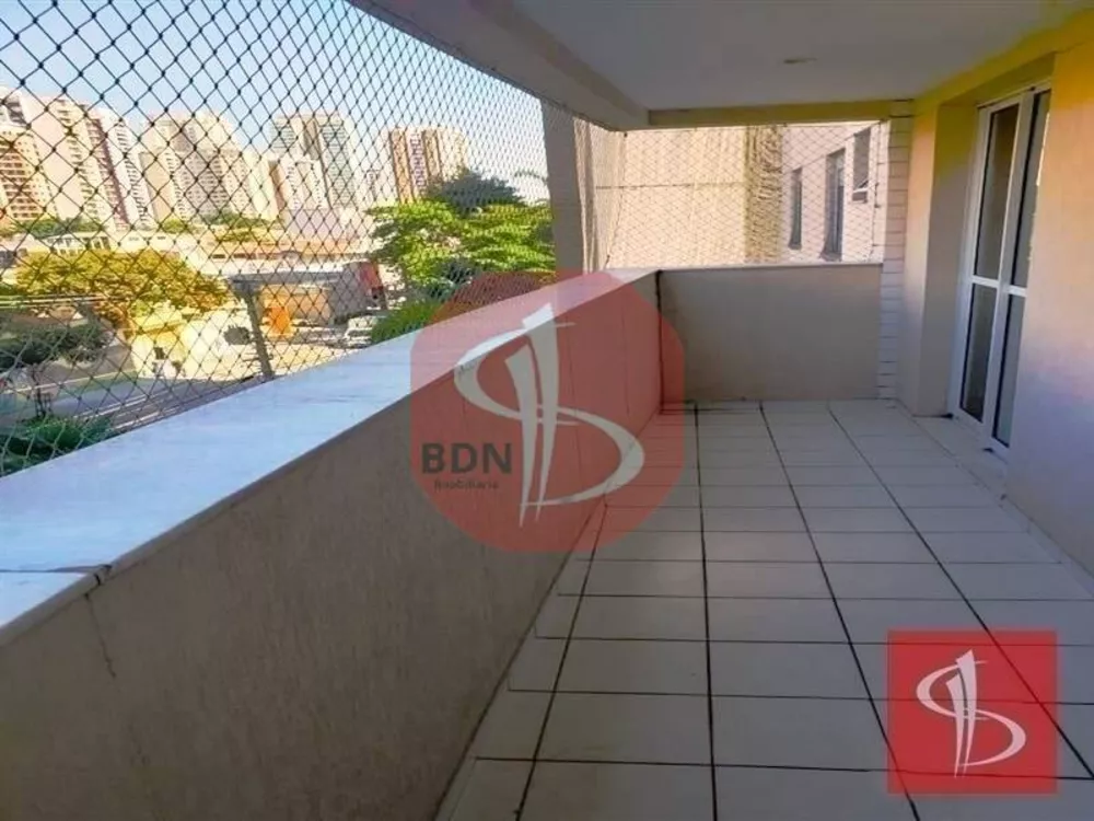 Apartamento à venda com 3 quartos, 126m² - Foto 1