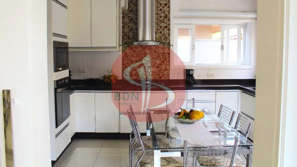 Casa, 3 quartos, 280 m² - Foto 8