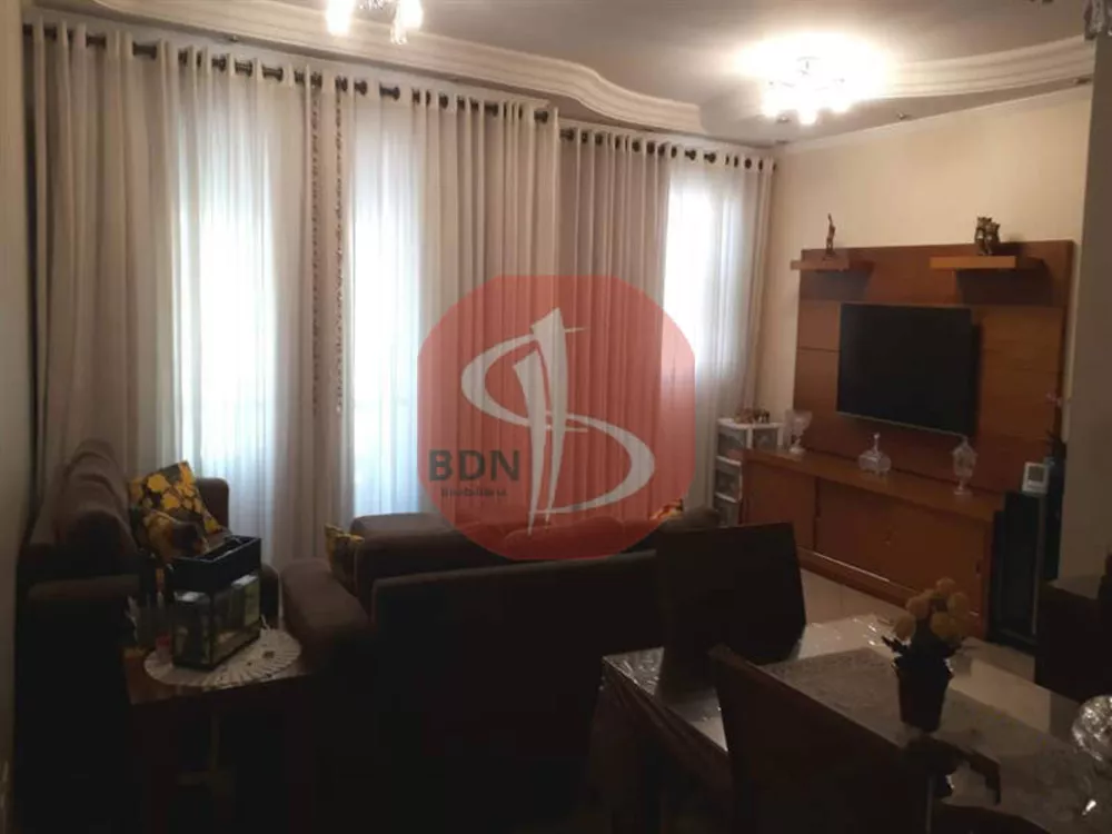 Apartamento à venda com 2 quartos, 81m² - Foto 3