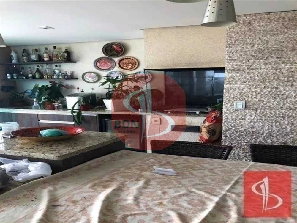 Apartamento à venda com 4 quartos, 225m² - Foto 4