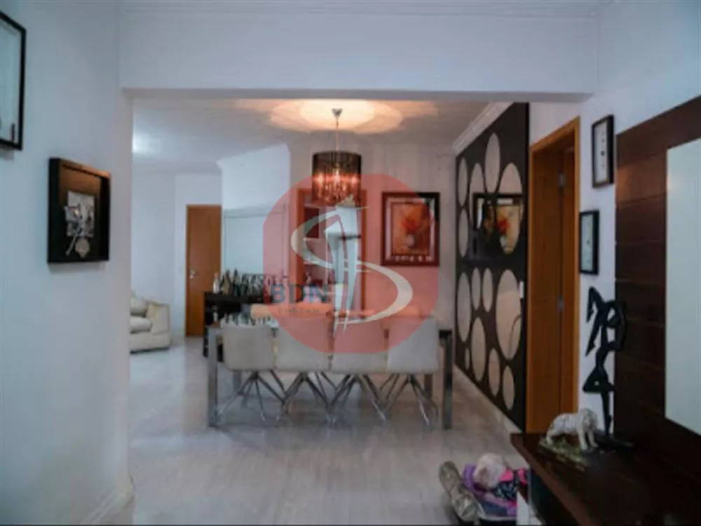 Apartamento à venda com 3 quartos, 138m² - Foto 2