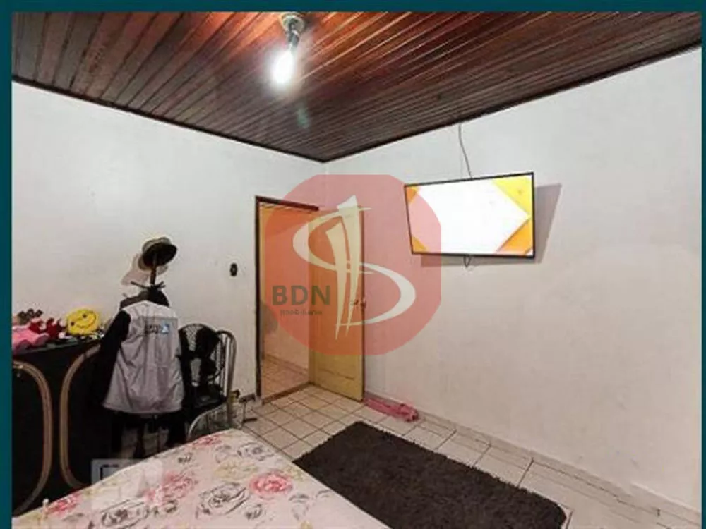 Casa à venda com 2 quartos, 100m² - Foto 2