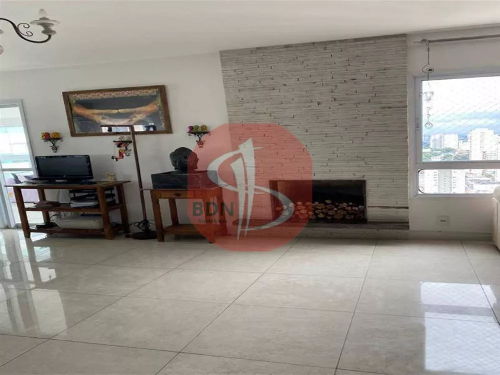 Apartamento à venda com 3 quartos, 264m² - Foto 3