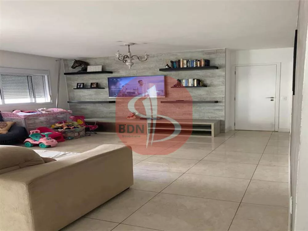 Apartamento à venda com 3 quartos, 264m² - Foto 2