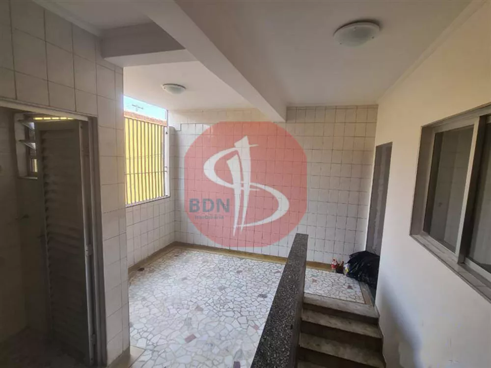 Sobrado à venda com 3 quartos, 197m² - Foto 4