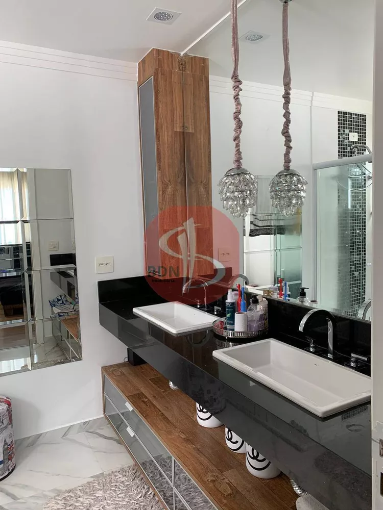 Casa à venda com 5 quartos, 479m² - Foto 4