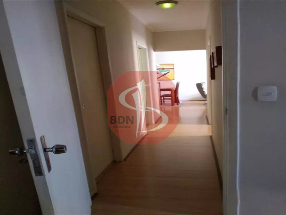 Apartamento à venda com 3 quartos, 96m² - Foto 4