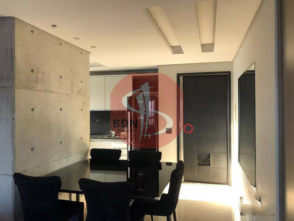 Apartamento à venda com 2 quartos, 70m² - Foto 2