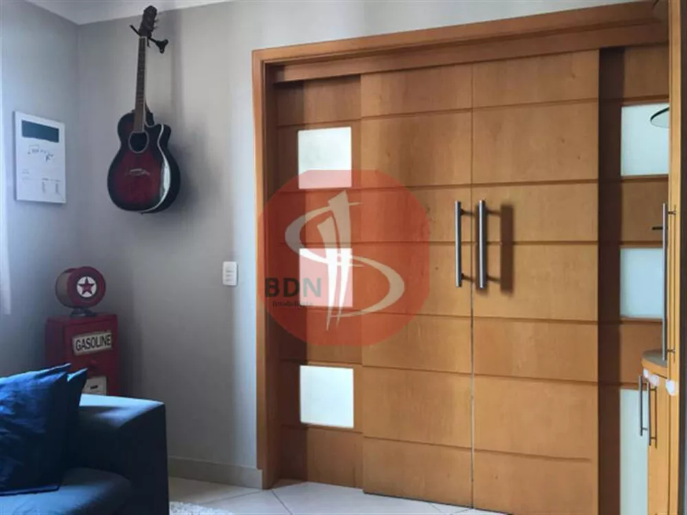 Apartamento à venda com 3 quartos, 120m² - Foto 1