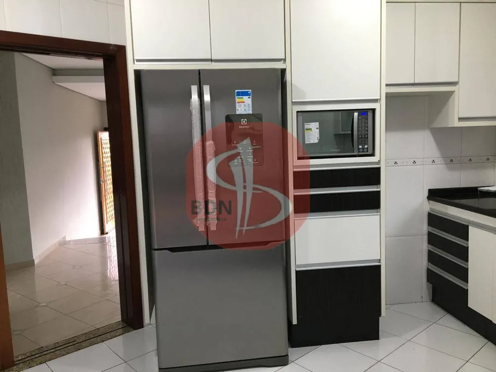 Casa, 3 quartos, 300 m² - Foto 4