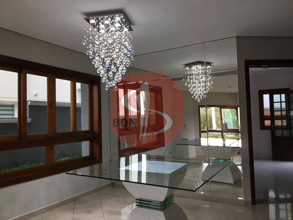 Casa, 3 quartos, 300 m² - Foto 1
