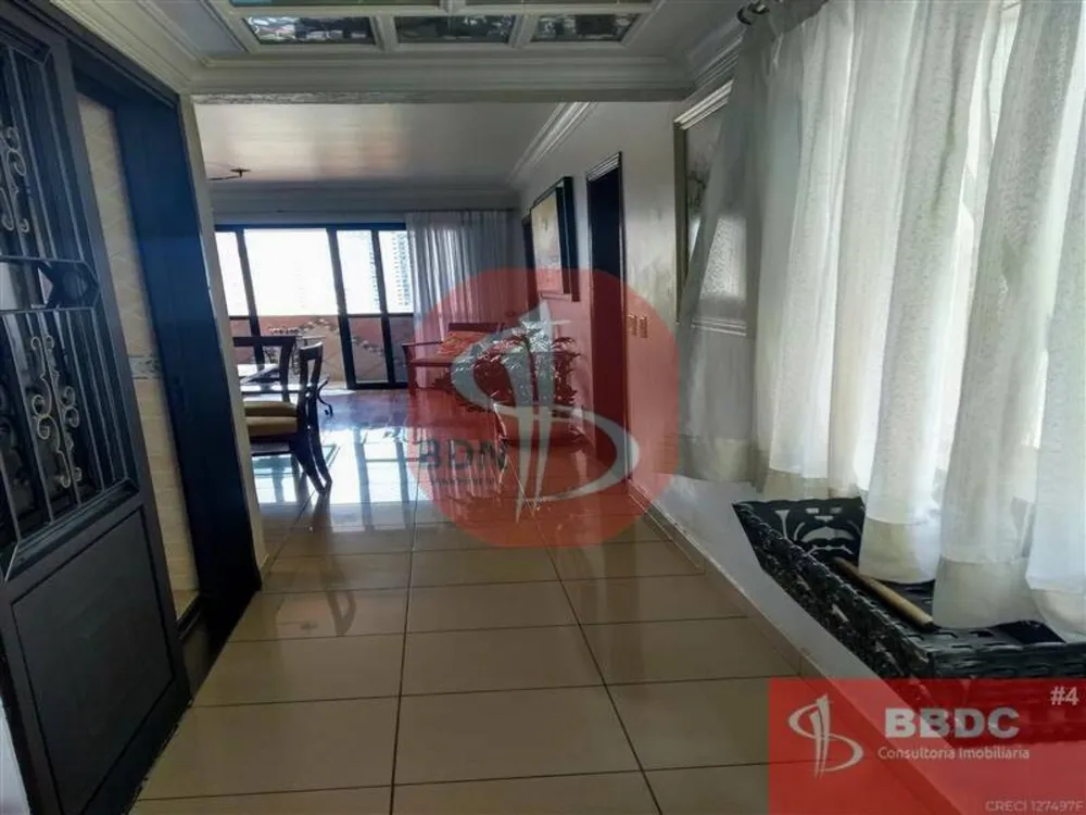 Apartamento, 3 quartos, 246 m² - Foto 11