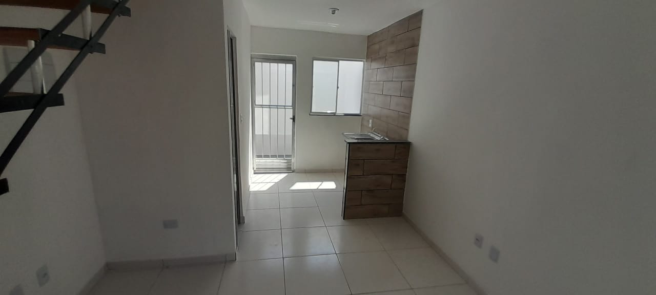 Casa à venda com 2 quartos, 40m² - Foto 8