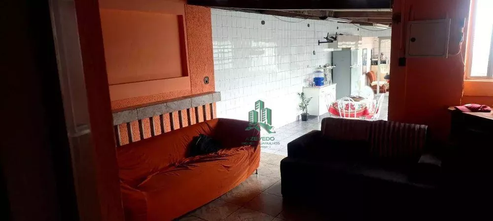 Sobrado à venda com 5 quartos, 125m² - Foto 2