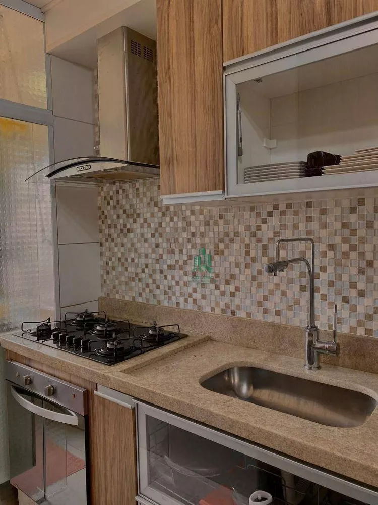 Apartamento à venda com 2 quartos, 58m² - Foto 2