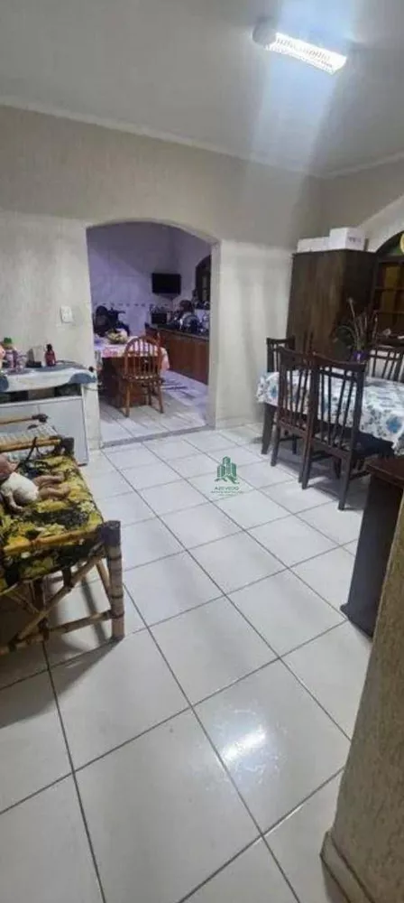 Sobrado à venda com 3 quartos, 200m² - Foto 4