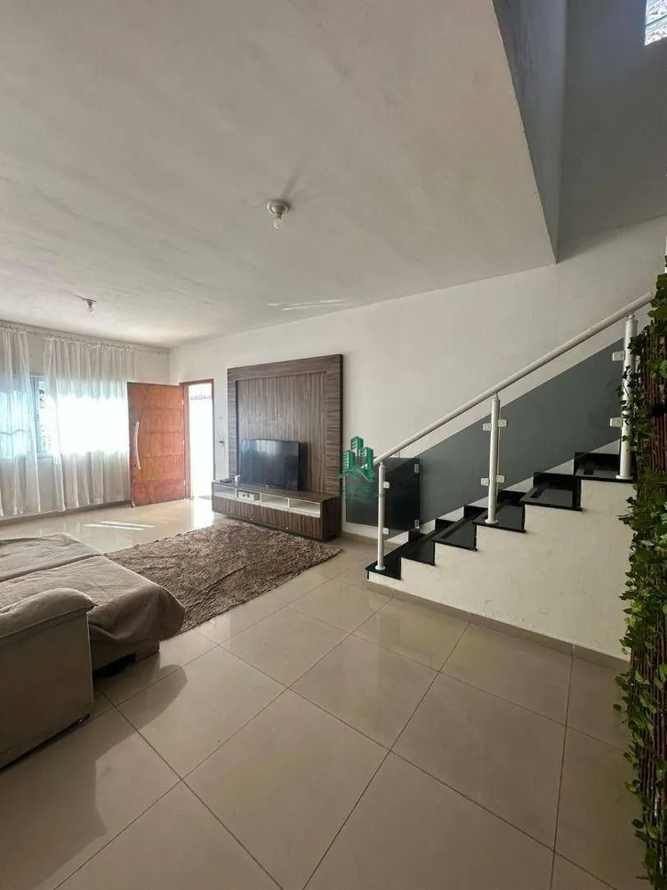Sobrado, 3 quartos, 250 m² - Foto 3