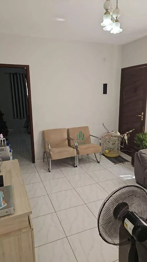 Casa à venda com 2 quartos, 92m² - Foto 3