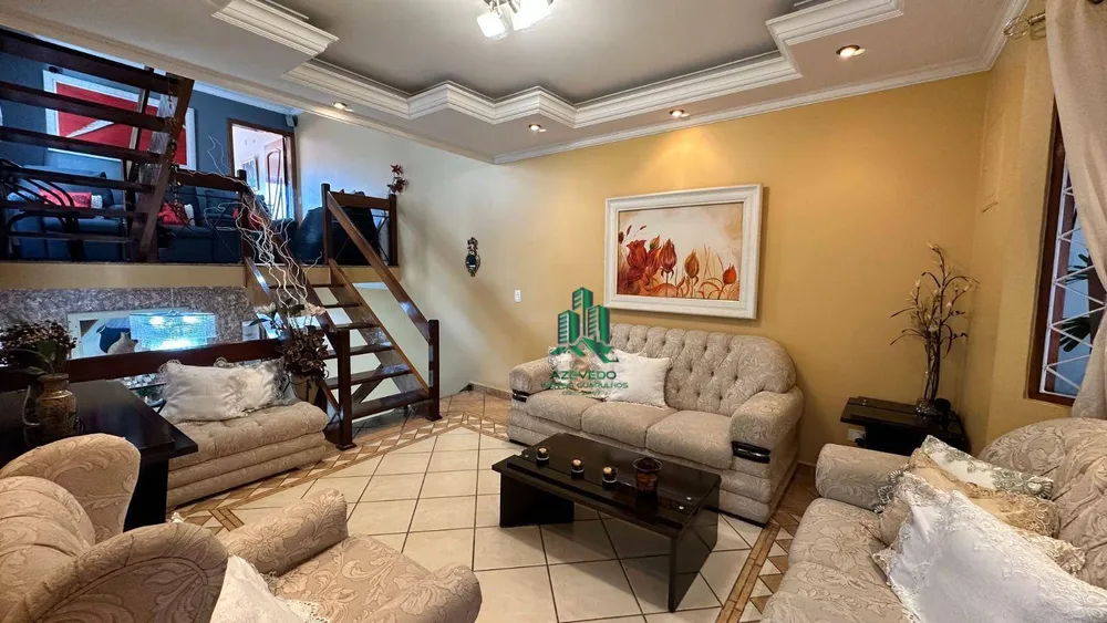 Sobrado, 4 quartos, 220 m² - Foto 1
