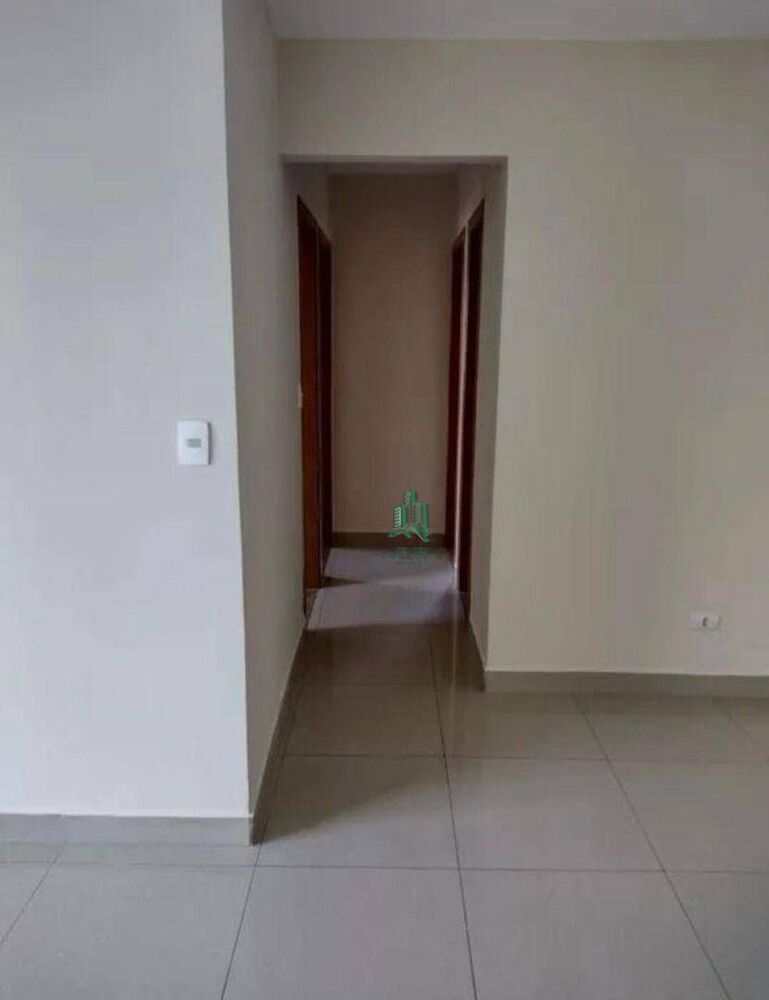 Apartamento para alugar com 3 quartos, 70m² - Foto 2