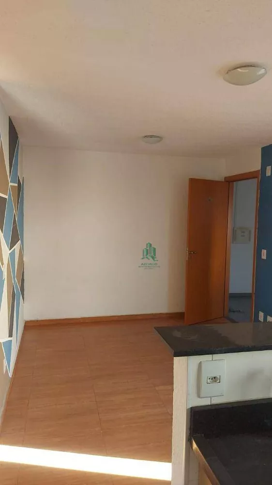 Apartamento à venda com 2 quartos, 45m² - Foto 2