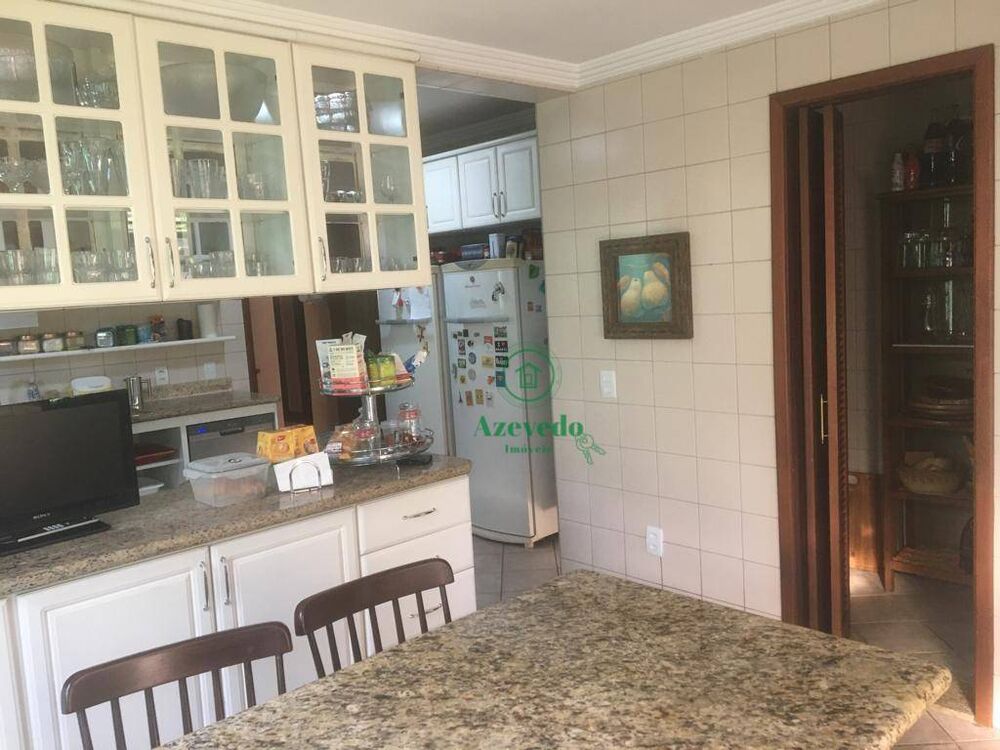 Sobrado à venda com 3 quartos, 500m² - Foto 4