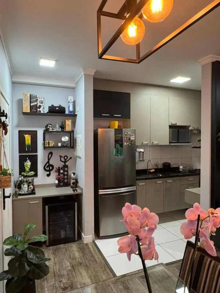 Apartamento à venda com 2 quartos, 53m² - Foto 3