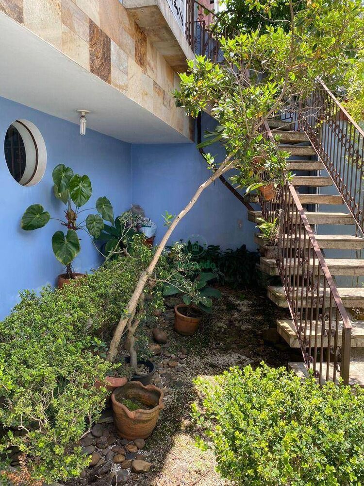 Casa, 3 quartos, 240 m² - Foto 1