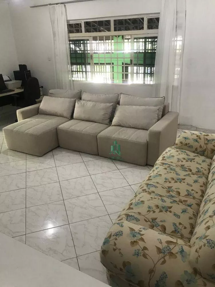 Casa à venda com 3 quartos, 198m² - Foto 3