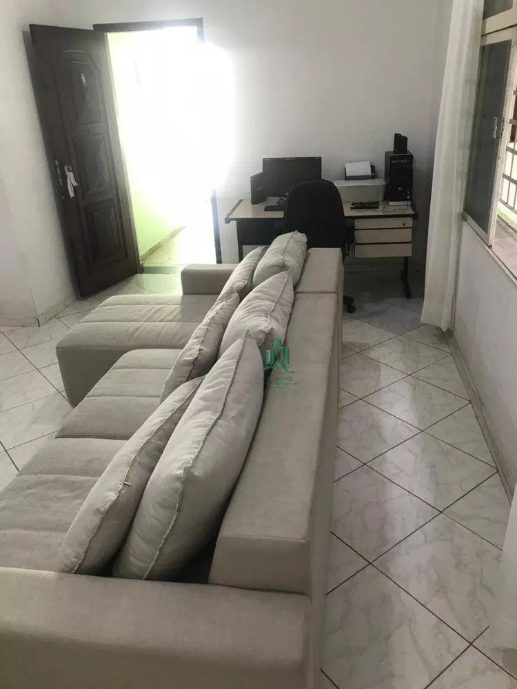 Casa à venda com 3 quartos, 198m² - Foto 4