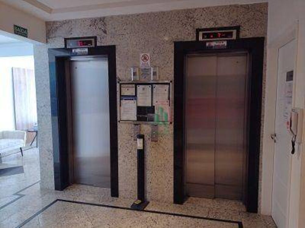 Apartamento à venda com 2 quartos, 76m² - Foto 4
