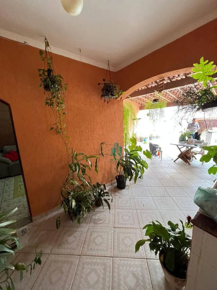 Casa, 3 quartos, 250 m² - Foto 11