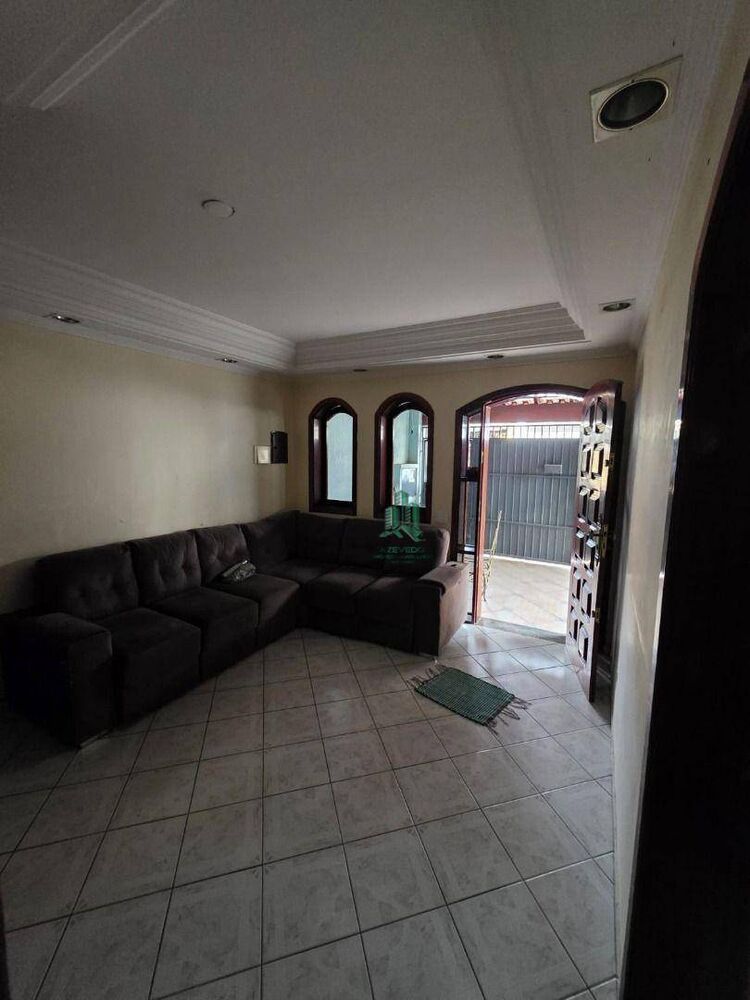 Casa, 5 quartos, 250 m² - Foto 4