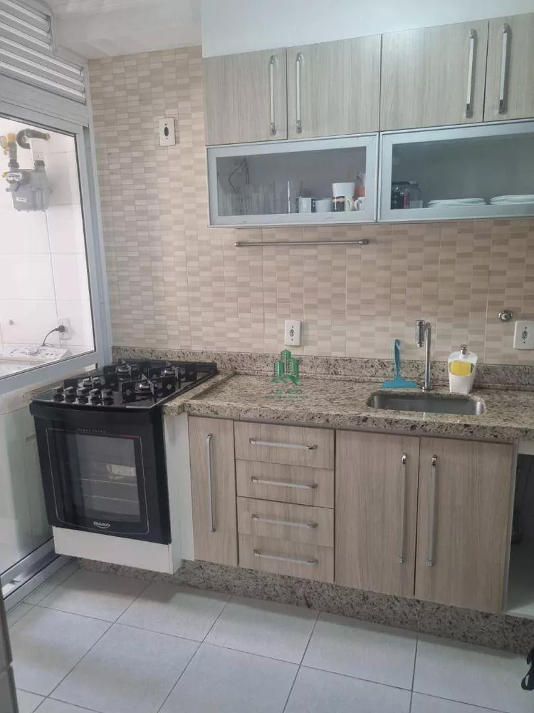 Apartamento à venda com 3 quartos, 76m² - Foto 7